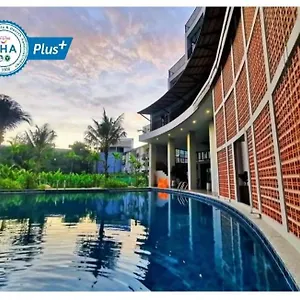https://atom-phuket-hotel-sha-plus.khao-lakhotels.com